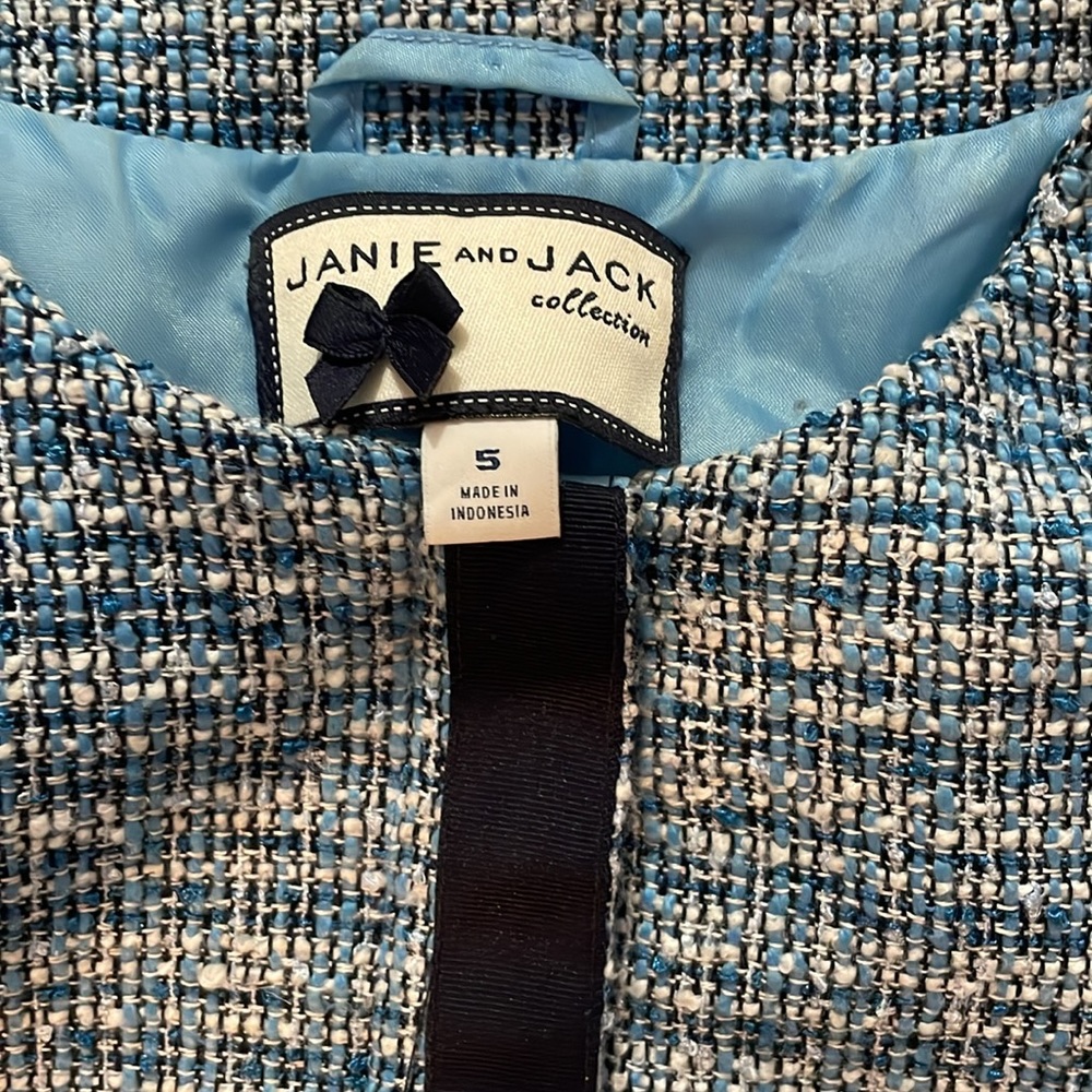 Janie and Jack matching set skirt suit and blazer used and adorable has a snag - Picture 2 of 6